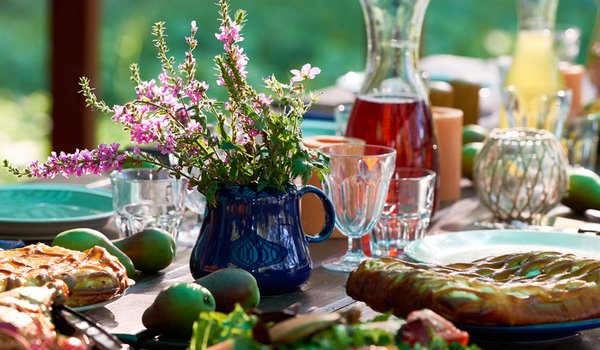 Sommerfest_iStock-1200x500.jpg