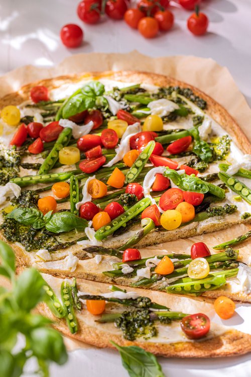 Hvit-pizza-på-blomkålbunn-1280x720.jpg